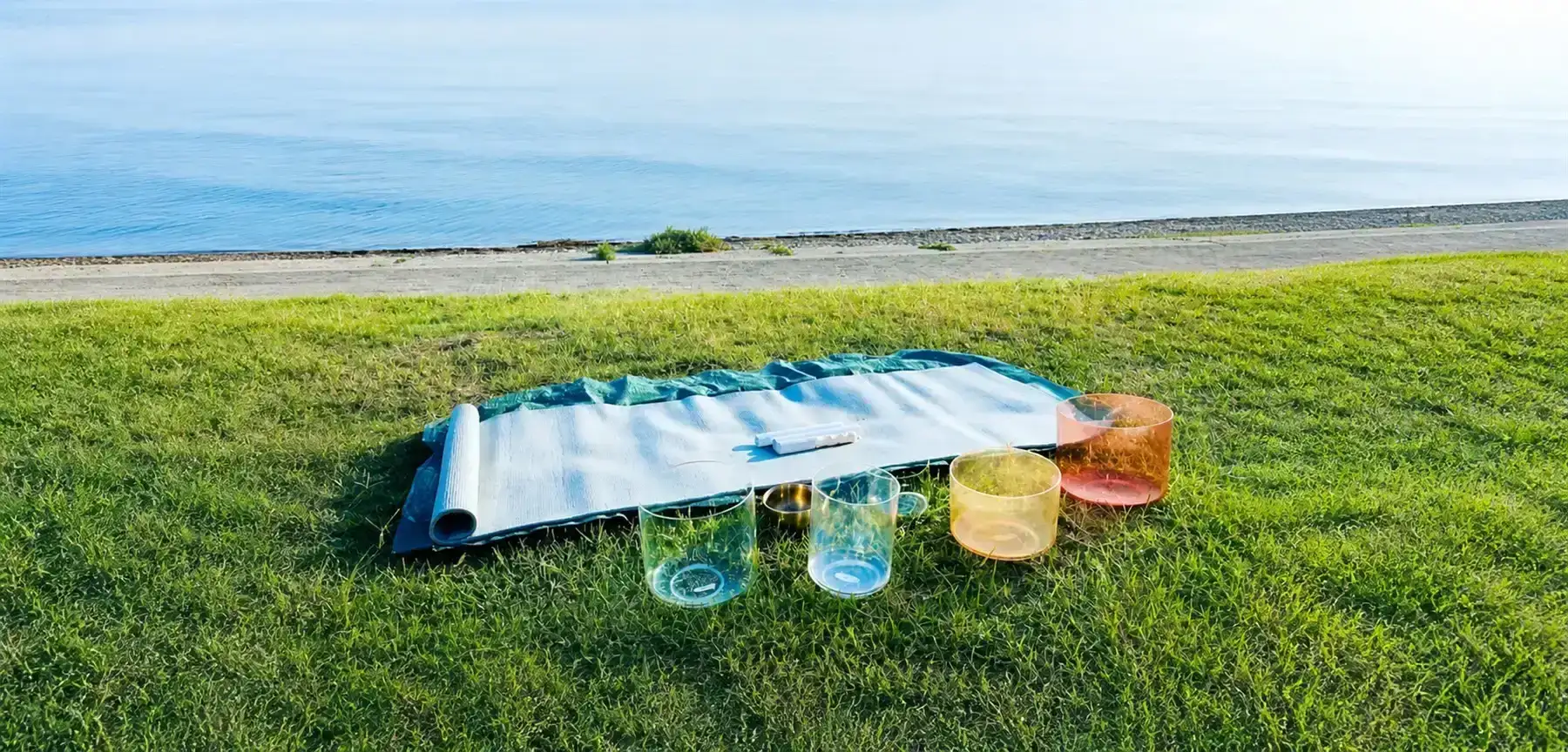 海と緑に囲まれた佐渡島